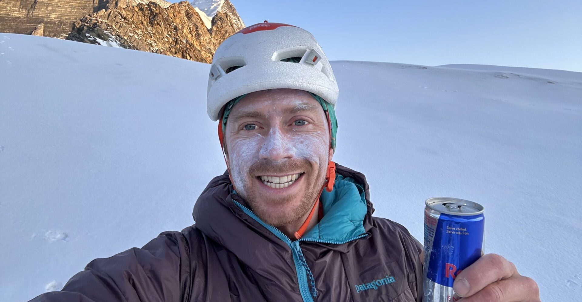 Caffeine as an ergogenic aid in mountain sports - Leif Godberson on Mount Robson