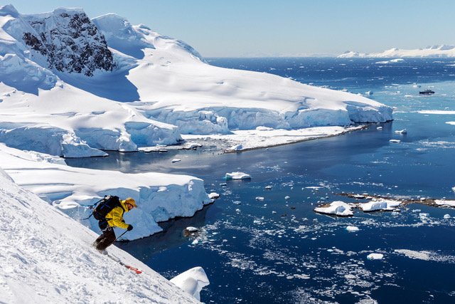 Larry Goldie Skiing